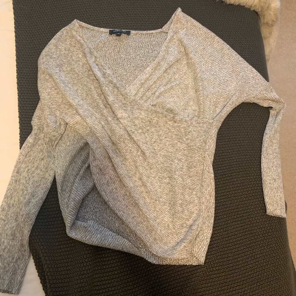 Abbeline Criss Cross Sweater, Grey size medium